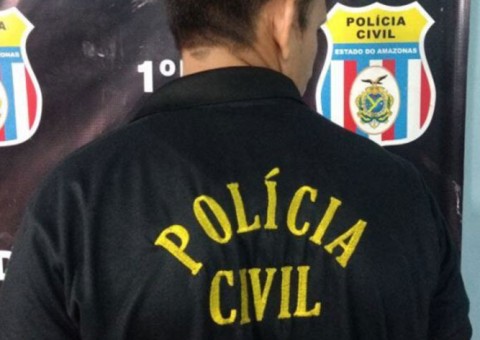 Homem é preso acusado de se passar por policial civil em Manaus