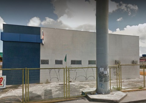 Grupo invade e rouba agência da Caixa em Manaus