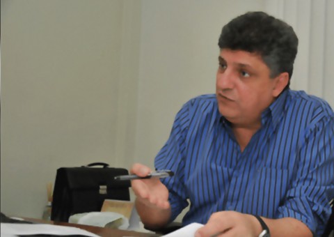 Advogados de Raul Zaidan chegam na sede da Polícia Federal em Manaus