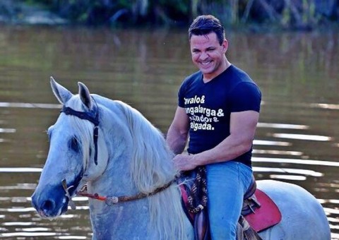 Eduardo Costa posta mensagem enigmática e pede oração dos fãs