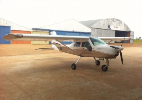 Família é encontrada morta junto a destroços de avião