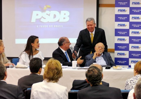 Arthur e Alckmin indicam nomes para comissão das prévias tucanas