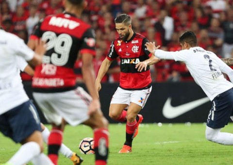 Flamengo frustra a torcida e é vice da Sul-Americana diante do Independiente
