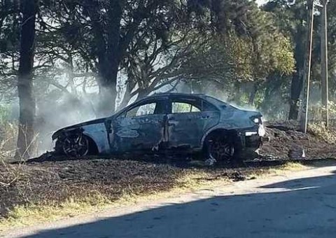 Ex-treinador do Corinthians sofre acidente de carro em estrada