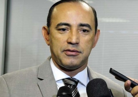 Ex-secretário da Fazenda, Afonso Lobo se apresenta à PF nesta quinta