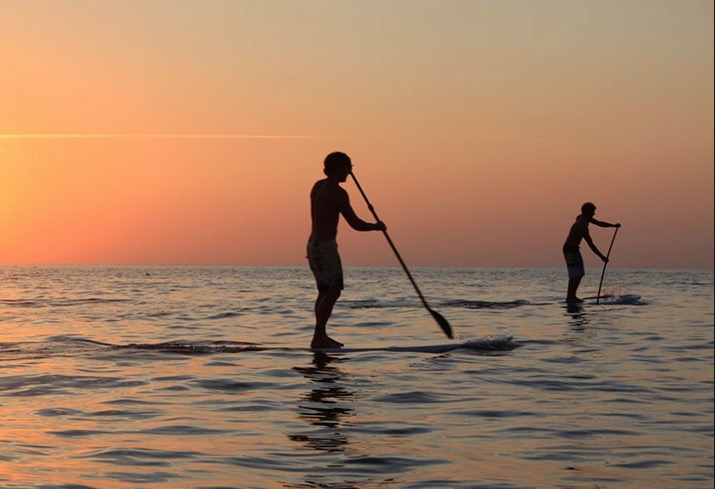 Tarumã Alive terá oficina de SUP e shows musicais de Nunes Filho e Alaídenegão