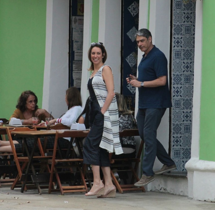 William Bonner defende namorada após ataques na web