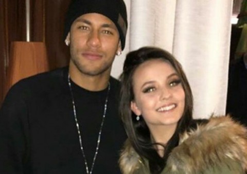 Larissa Manoela revela que gostaria de casar com Neymar