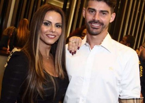 Radamés quebra silêncio sobre suposta traição a Viviane Araújo