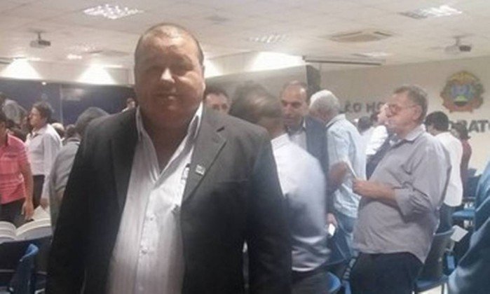 Polícia prende três suspeitos de executar prefeito