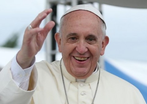 Papa Francisco completa 81 anos e recebe homenagem no Vaticano 