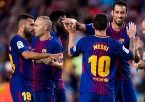 Paulinho e Suárez brilham em goleada do Barcelona sobre o La Coruña