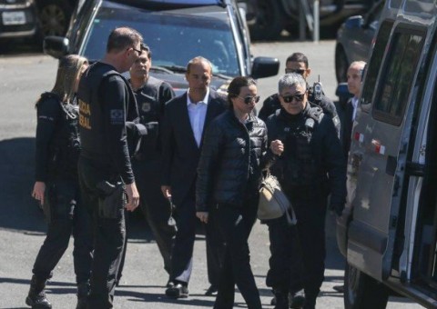 Faculdade de Cabral e Adriana Ancelmo cobra estudo amplo da Bíblia