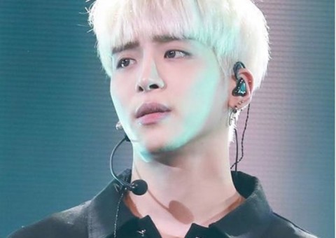 Cantor Jonghyun, do SHINee, é encontrado morto