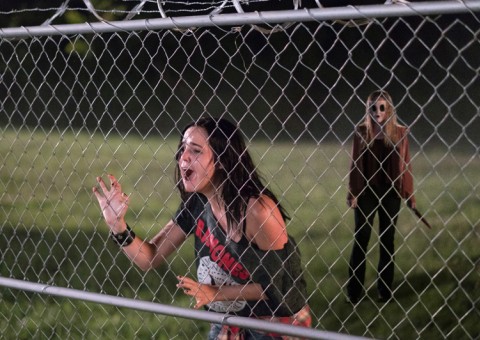 Terror Os Estranhos 2 ganha trailer bizarro. Assista