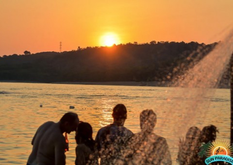 Flutuante Sun Paradise recebe 2018 com Réveillon Magic