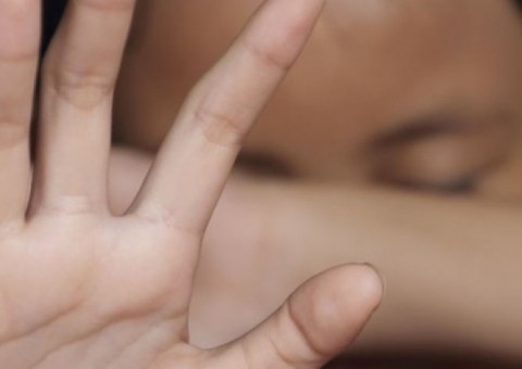 Em Manaus, homem tenta estuprar criança dentro de apartamento e se dá mal