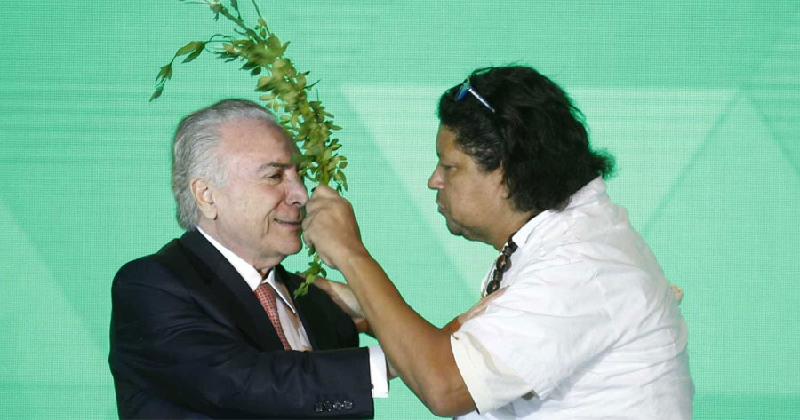 Pai de santo benze Temer e revela detalhes macabros sobre macumba para presidente