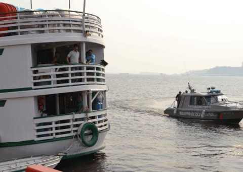 Marinha intensifica fiscalização em barcos amazonenses no fim de ano