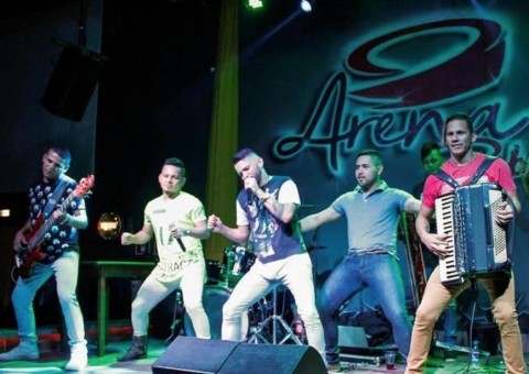Arena Pub tem esquenta natalino com sorteio de prêmios e diversas atrações