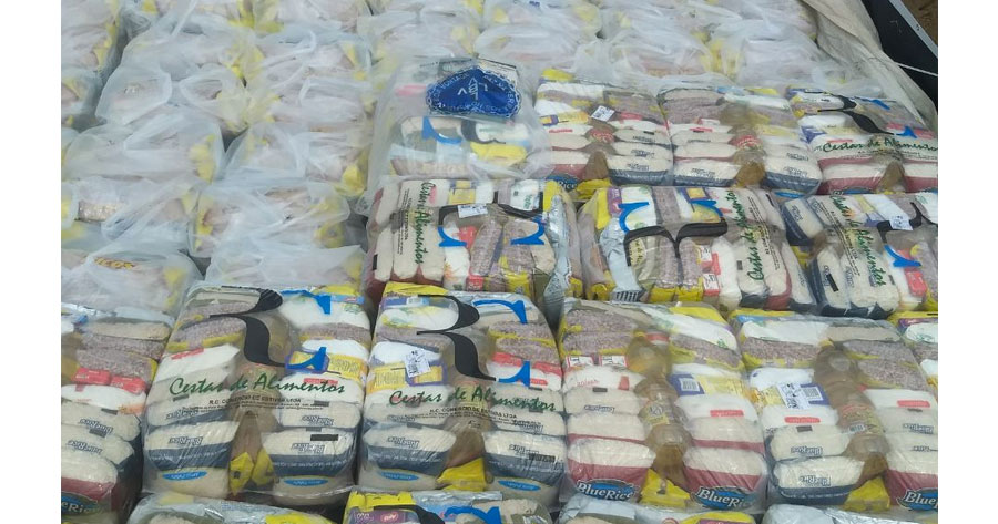 Mais de 500 cestas básicas são entregues para famílias carentes no Amazonas