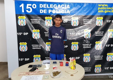Jovem que usava própria casa como 'boca de fumo' é preso em Manaus