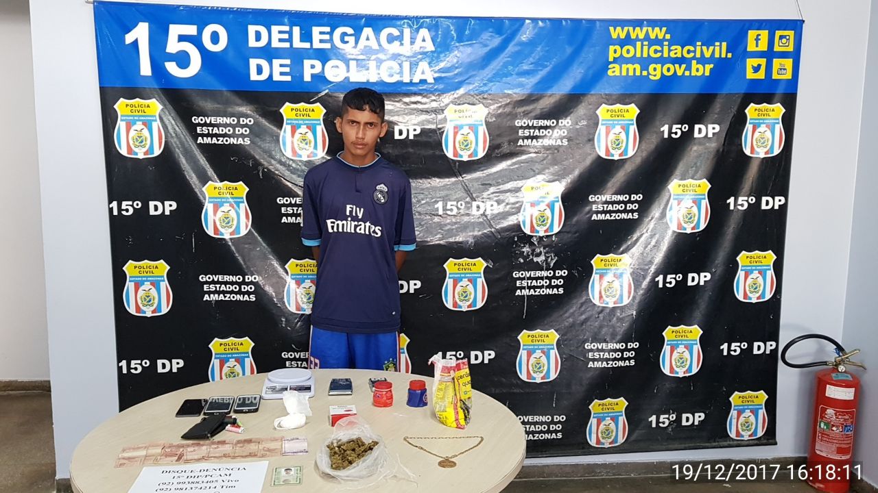 Jovem que usava própria casa como 'boca de fumo' é preso em Manaus