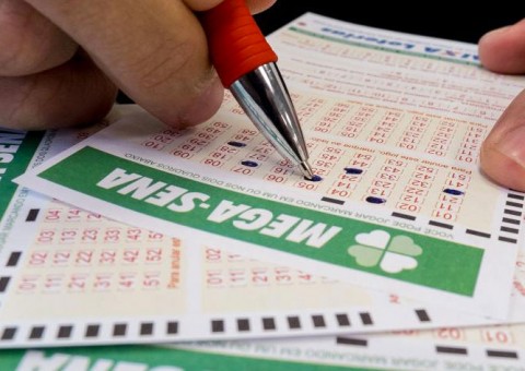 Mega-Sena acumulada pode pagar R$ 48 milhões hoje