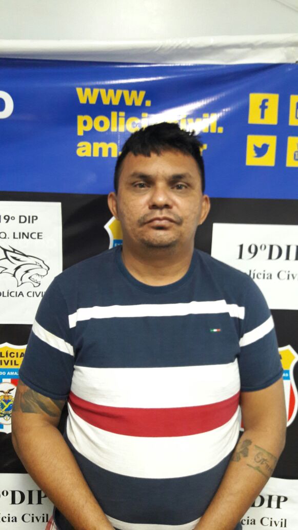 Homem é preso com 21 porções de droga dentro de casa em Manaus