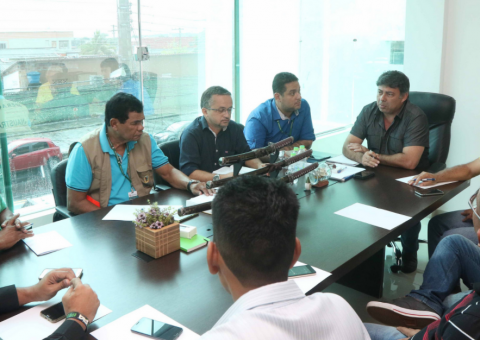 Secretário revela o que pode acontecer com Uber em Manaus após reunião