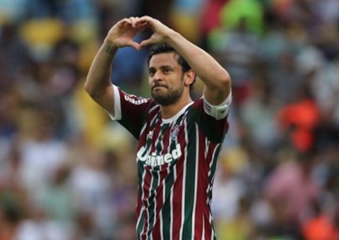 Próximo de acertar com o Flamengo, Fluminense entra na briga por Fred