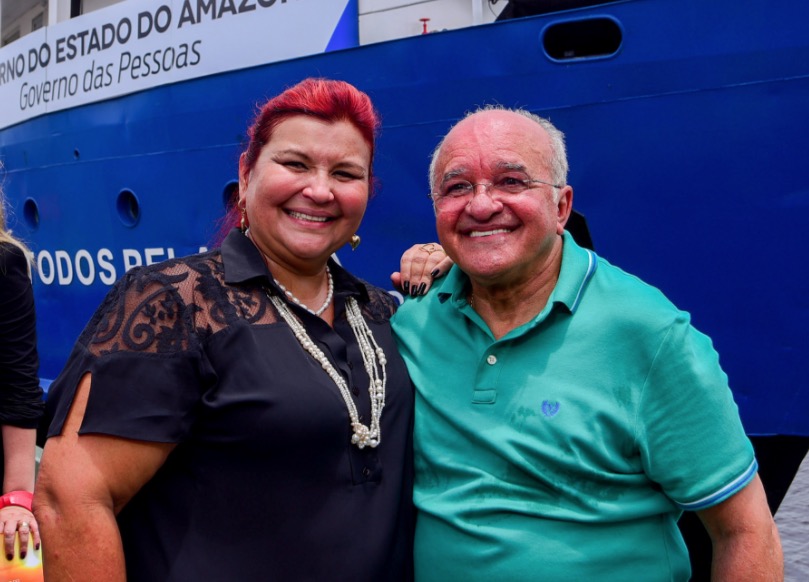 Ex-primeira dama presta depoimento na Polícia Federal em Manaus