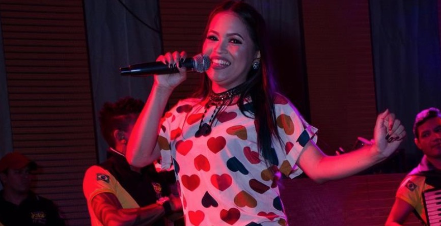 Natal Solidário Amigos da Zona Leste movimenta estacionamento do Shopping T4