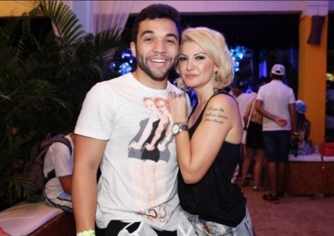 Após crítica de Antonia Fontenelle, Jonathan Costa manda recado na web