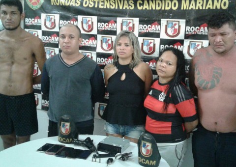 Grupo suspeito de tocar terror e assaltar várias casas é preso Manaus