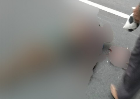 Homem fica ferido em acidente de motocicleta em Manaus