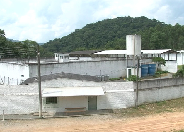 Detentos fogem de presídio em Goiás e secretaria monta ações para recapturá-los