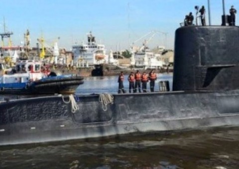  Sonar detecta 'novo contato' que pode ser de submarino desaparecido na Argentina