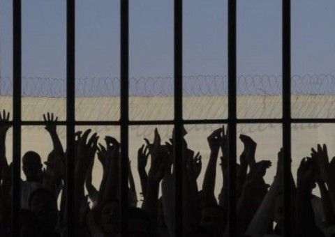 Defensoria aponta problemas de saúde mental em presos federais