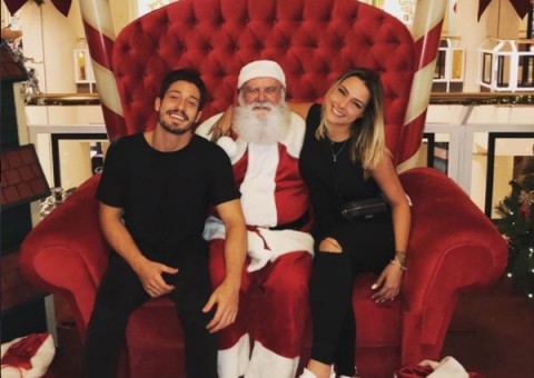 Carol Dantas assume namoro e se declara para eleito