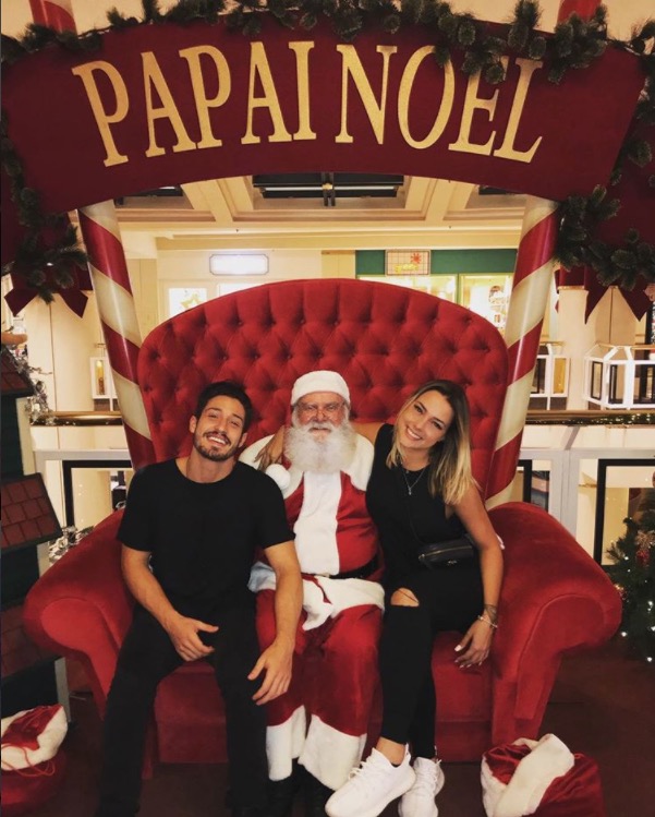 Carol Dantas assume namoro e se declara para eleito