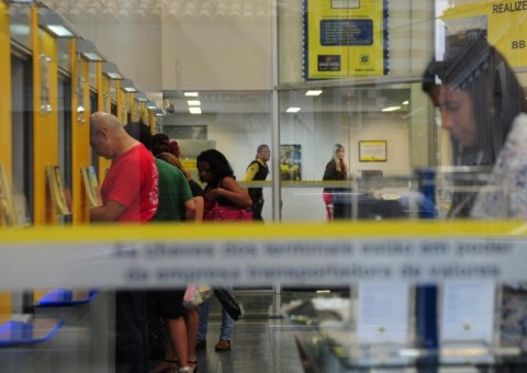 Em Manaus, bancos alteram horário de funcionamento no Ano Novo