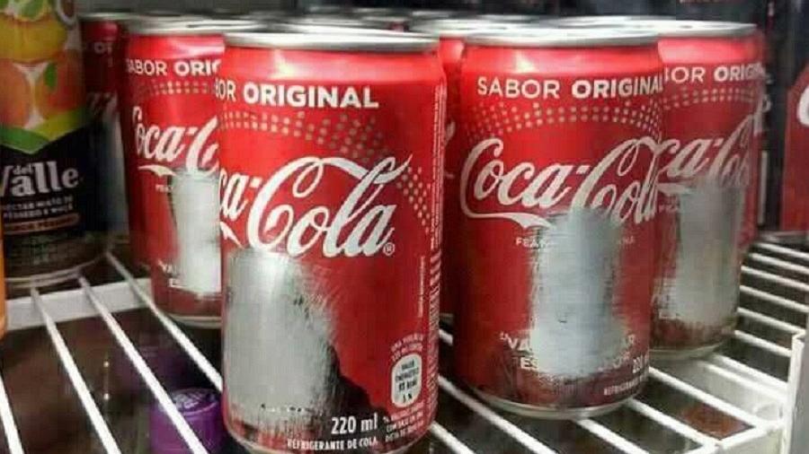 Dono de lanchonete raspa artistas em latinhas da Coca: 'Não posso colocar isso pra vender'