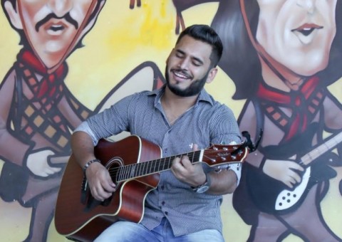  Réveillon do Axerito recebe 2018 com 8 horas de shows ao vivo