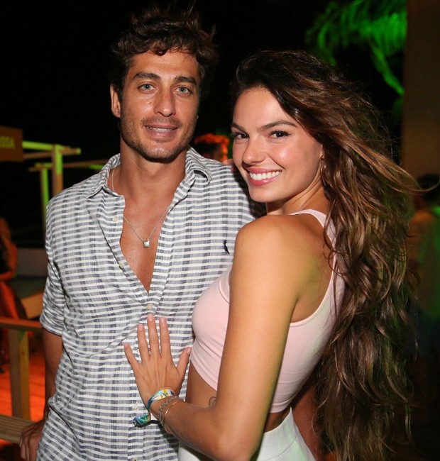 Chega ao fim namoro de Isis Valverde e André Resende