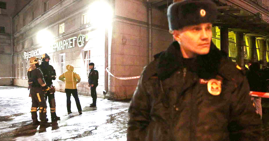 9 pessoas ficam feridas após mercado explodir na Rússia