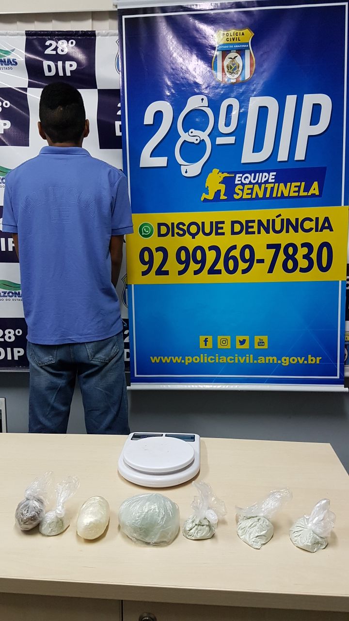 Adolescente é apreendido com meio quilo de drogas embaixo de cama em Manaus