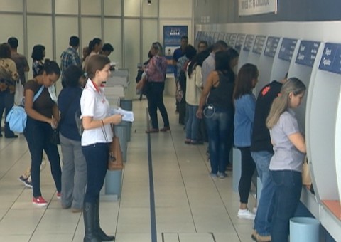 Trabalhador tem até esta quinta-feira para sacar abono salarial ano-base 2015