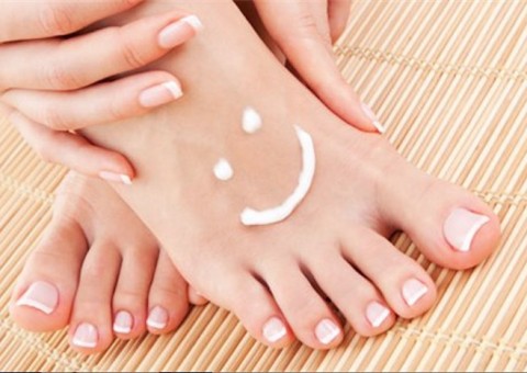 Sofre com unha encravada? Conheça 5 soluções naturais para esse problema