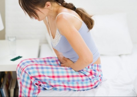 Saiba quando as cólicas não são causadas pela menstruação e fique alerta